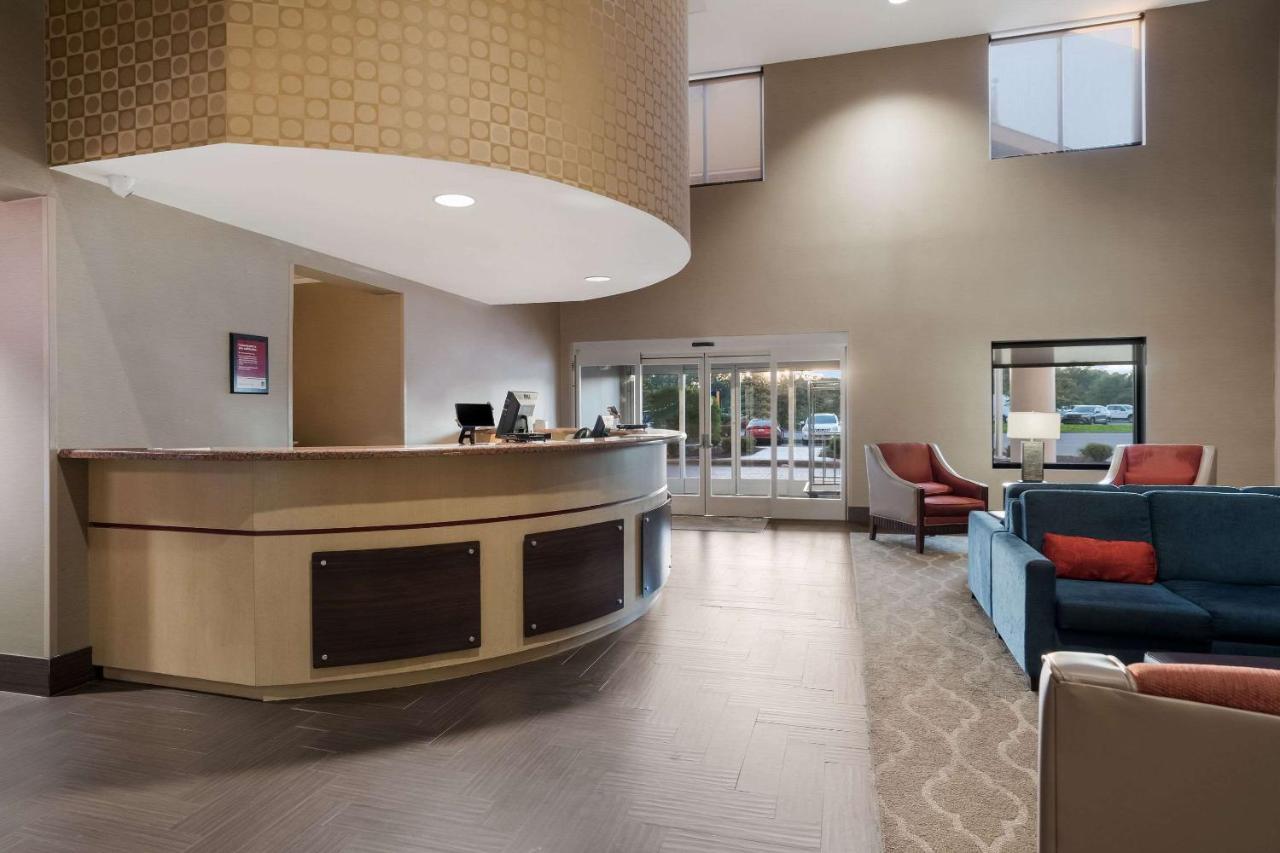 Comfort Suites Suffolk - Chesapeake Екстериор снимка